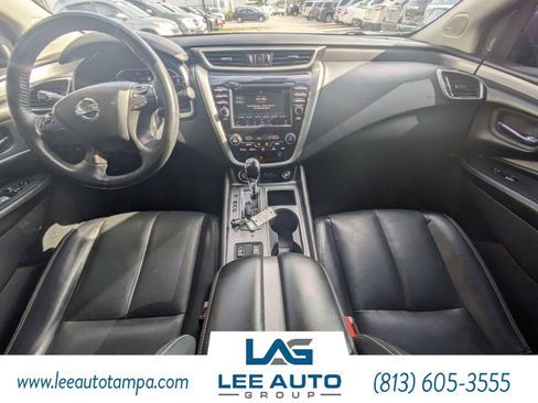 Used 2021 Nissan Murano SL w/ SL Moonroof Package FWD image 14