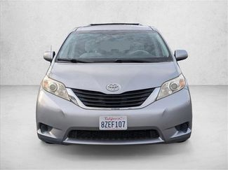 Used 2012 Toyota Sienna LE video 2