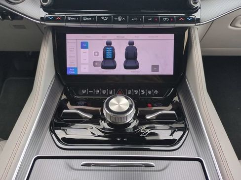 New 2026 Jeep Grand Wagoneer L Summit AWD/4WD image 19