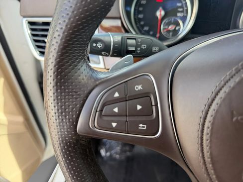 Used 2019 Mercedes-Benz GLS 450 4MATIC image 23
