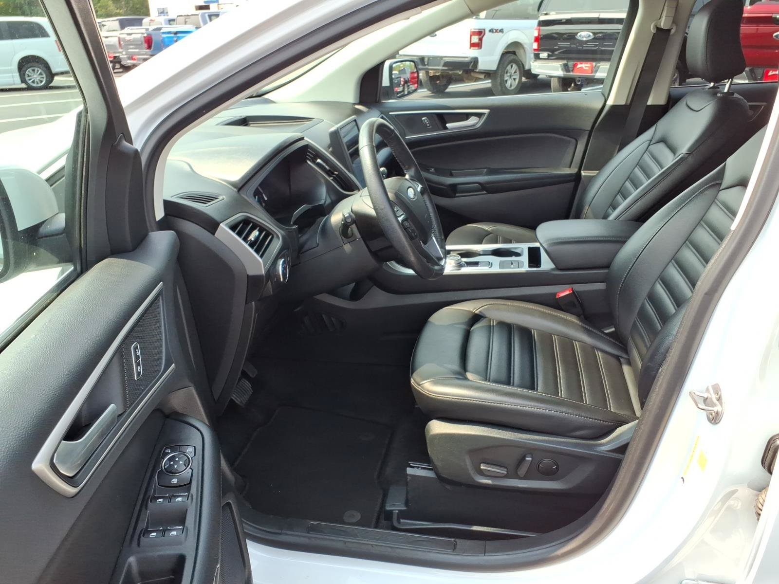 Used 2022 Ford Edge SEL AWD/4WD image 10