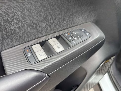 New 2026 Mitsubishi Outlander SE FWD image 19