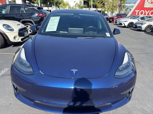 Used 2022 Tesla Model 3 Long Range AWD/4WD image 9