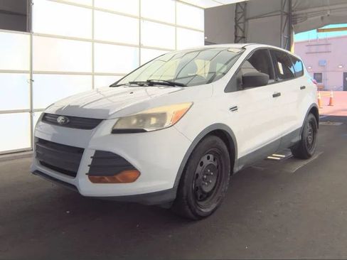 Used 2014 Ford Escape S FWD image 1