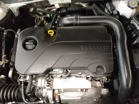 Used 2024 Chevrolet Malibu LS w/ Driver Confidence Package FWD image 30