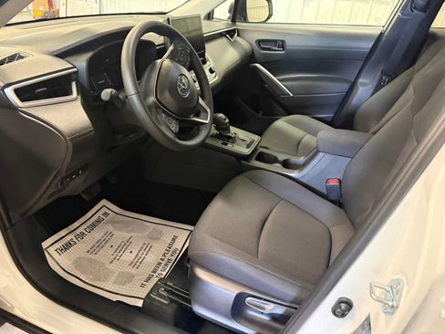 Certified 2026 Toyota Corolla Cross LE AWD/4WD image 19
