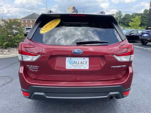 Used 2024 Subaru Forester Premium AWD/4WD image 5