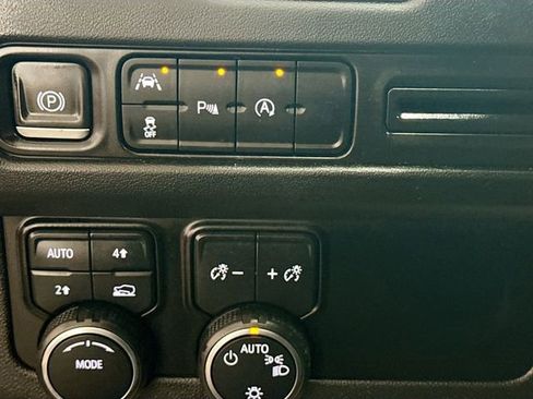 Used 2023 Chevrolet Tahoe LT image 11