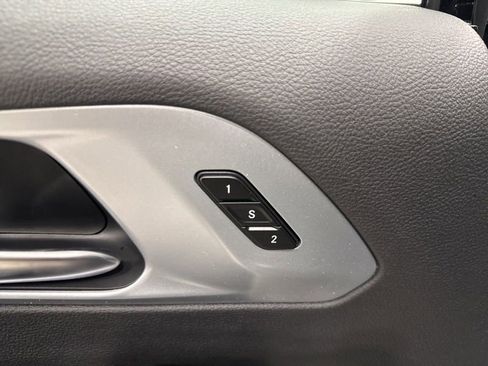 New 2026 Chrysler Pacifica Limited FWD image 28
