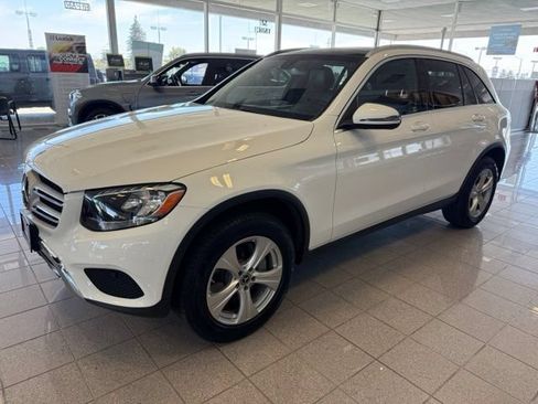 Used 2018 Mercedes-Benz GLC 300 4MATIC image 8