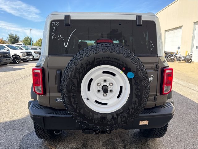New 2026 Ford Bronco Heritage Edition AWD/4WD image 7