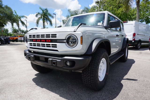 New 2026 Ford Bronco Heritage Edition AWD/4WD image 16