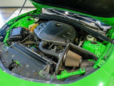 Used 2017 Chevrolet Camaro LT RWD image 58