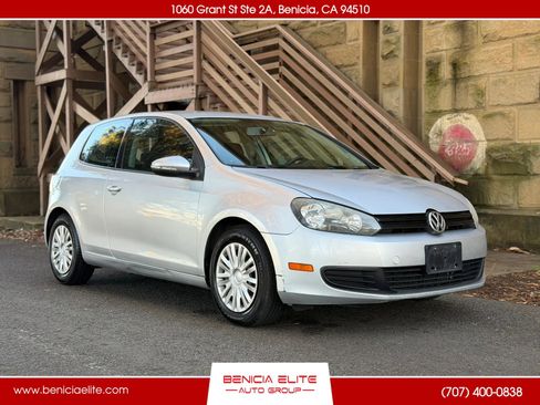 Used 2012 Volkswagen Golf 2-Door FWD image 1