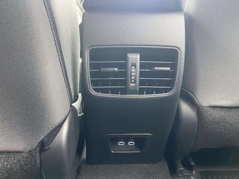 Used 2026 Toyota Corolla Cross LE FWD image 15