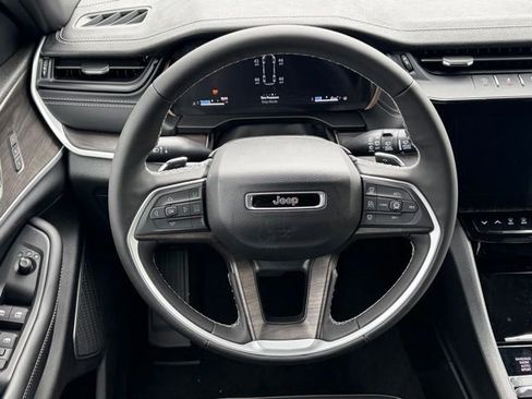 New 2026 Jeep Grand Cherokee L Limited AWD/4WD image 37