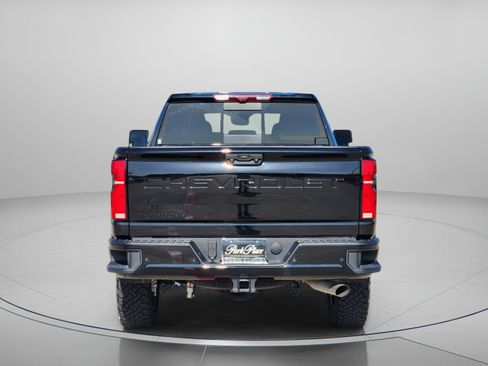 Used 2026 Chevrolet Silverado 2500 LTZ w/ Trail Boss Package AWD/4WD image 4