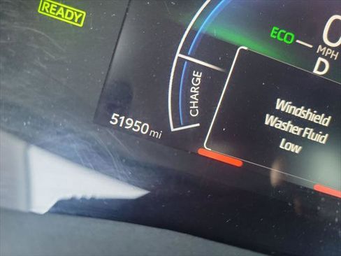 Used 2025 Toyota Camry LE FWD image 32