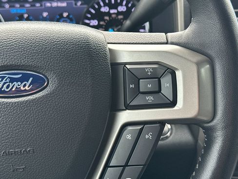 Used 2022 Ford F250 Lariat w/ Lariat Ultimate Package AWD/4WD image 24
