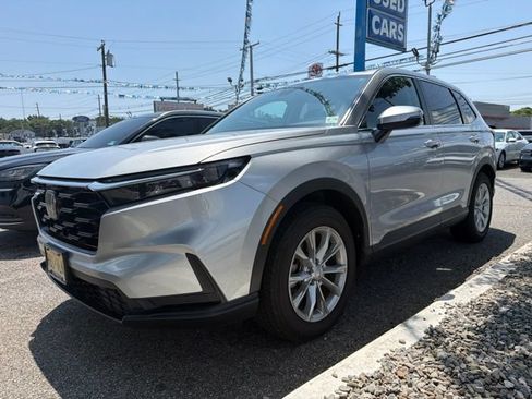 Used 2025 Honda CR-V EX image 1