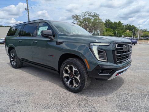 New 2026 GMC Yukon XL AT4 Ultimate AWD/4WD image 2