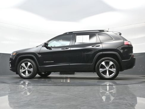 Used 2022 Jeep Cherokee Limited image 29