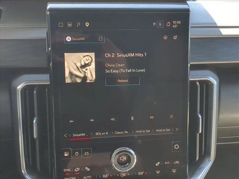 Used 2026 GMC Acadia Elevation w/ Elevation Premium Package image 14