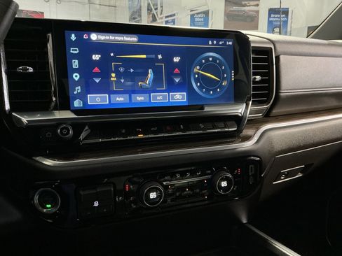 Used 2025 Chevrolet Silverado 2500 LT w/ Trail Boss Package AWD/4WD image 22
