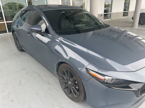 Used 2020 MAZDA MAZDA3 Hatchback w/ Premium Package image 3