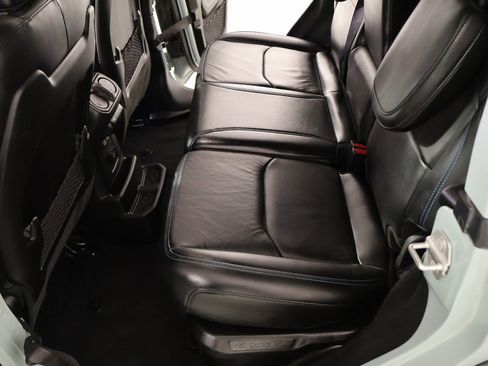 Used 2024 Jeep Wrangler Unlimited Rubicon 4xe image 13