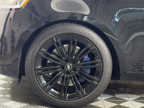 Certified 2023 Land Rover Range Rover SE image 12