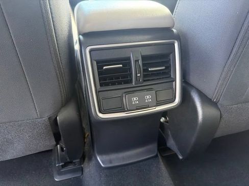 Used 2024 Subaru Forester Premium AWD/4WD image 20