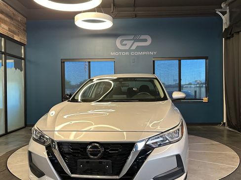 Used 2020 Nissan Sentra SV FWD image 8