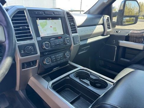 Used 2017 Ford F350 Lariat w/ Lariat Ultimate Package image 10