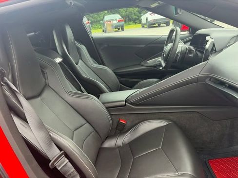 Used 2022 Chevrolet Corvette Stingray Coupe w/ 1LT RWD image 26