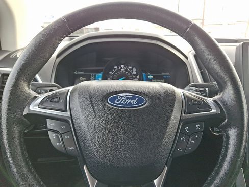 Certified 2022 Ford Edge SEL w/ Sport Appearance Package image 18