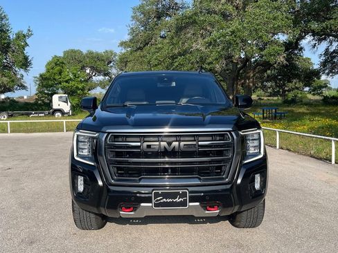 Used 2023 GMC Yukon AT4 AWD/4WD image 2