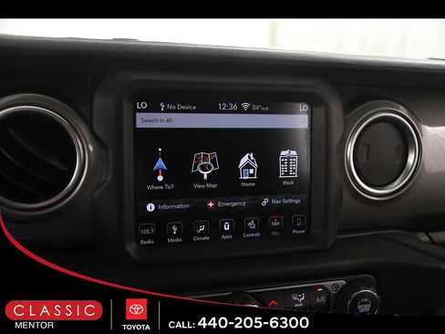 Used 2019 Jeep Wrangler Unlimited Sahara AWD/4WD image 14