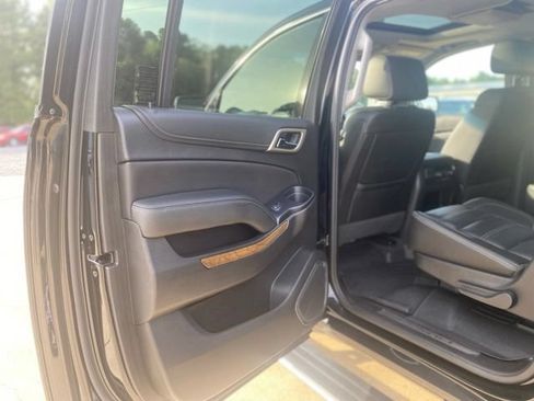 Used 2019 GMC Yukon XL Denali w/ Denali Ultimate Package RWD image 17