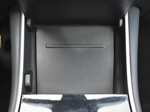 Used 2018 Tesla Model 3 Long Range RWD image 25