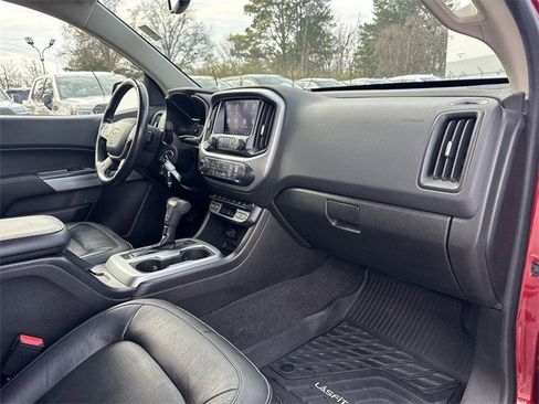 Used 2020 Chevrolet Colorado ZR2 image 31