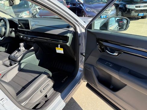Certified 2026 Honda CR-V EX-L image 17