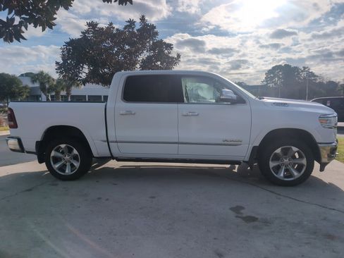 Used 2019 RAM 1500 Limited image 11