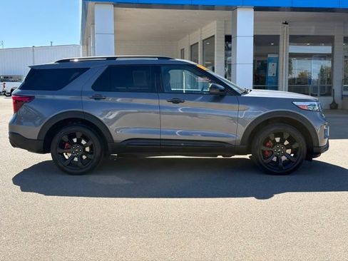 Used 2021 Ford Explorer ST w/ Equipment Group 401A AWD/4WD image 2