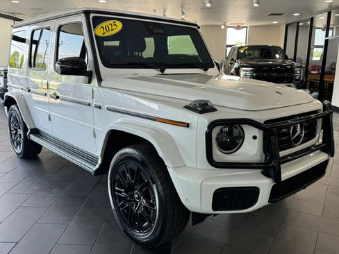 Used 2025 Mercedes-Benz G 550 image 5