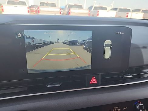 Used 2026 Kia Carnival EX FWD image 14