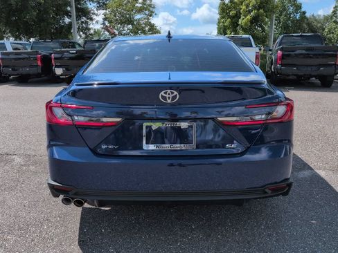 Used 2026 Toyota Camry SE FWD image 5