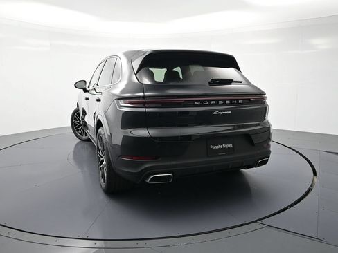 Certified 2026 Porsche Cayenne AWD/4WD image 27