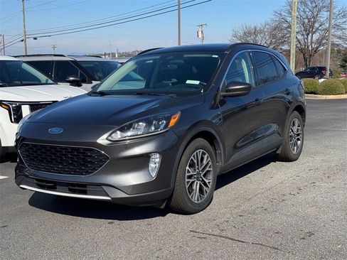 Used 2020 Ford Escape SEL image 7