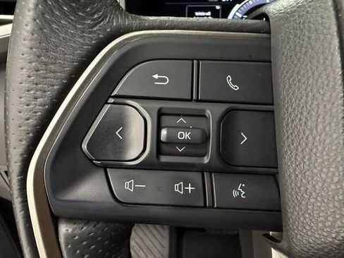 Used 2025 Toyota Tundra Limited w/ Power Package AWD/4WD image 10
